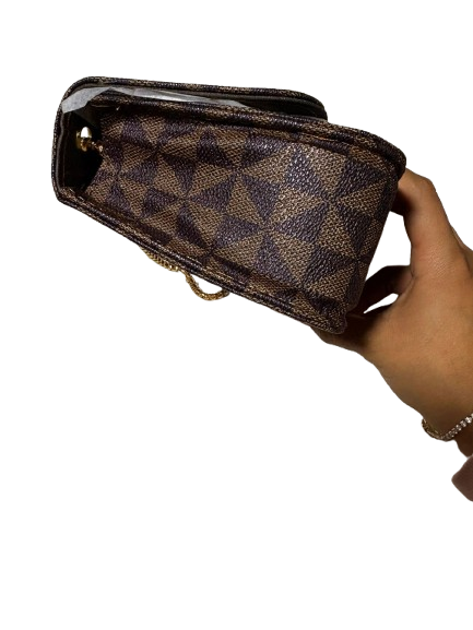 Bolsa Crossbody Geométrica Premium con Cadena Dorada
